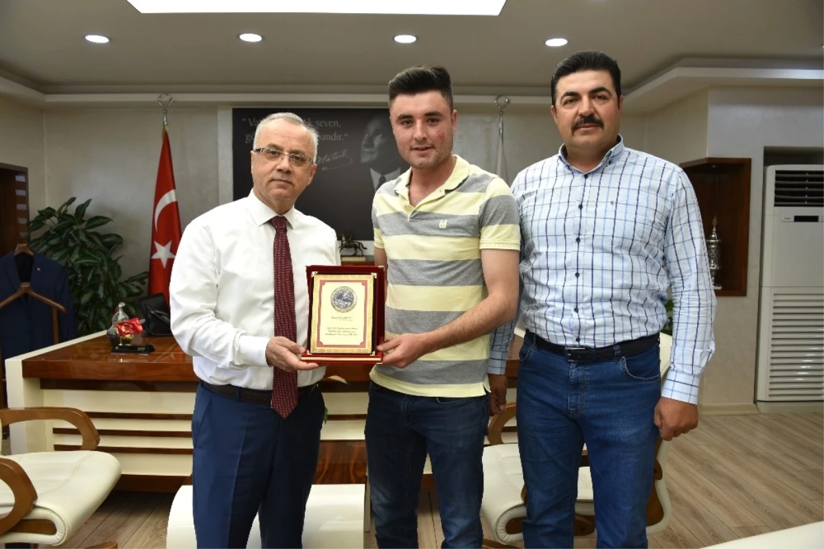 Mehmetçik\'ten Başkan Kayda\'ya Plaketli Teşekkür