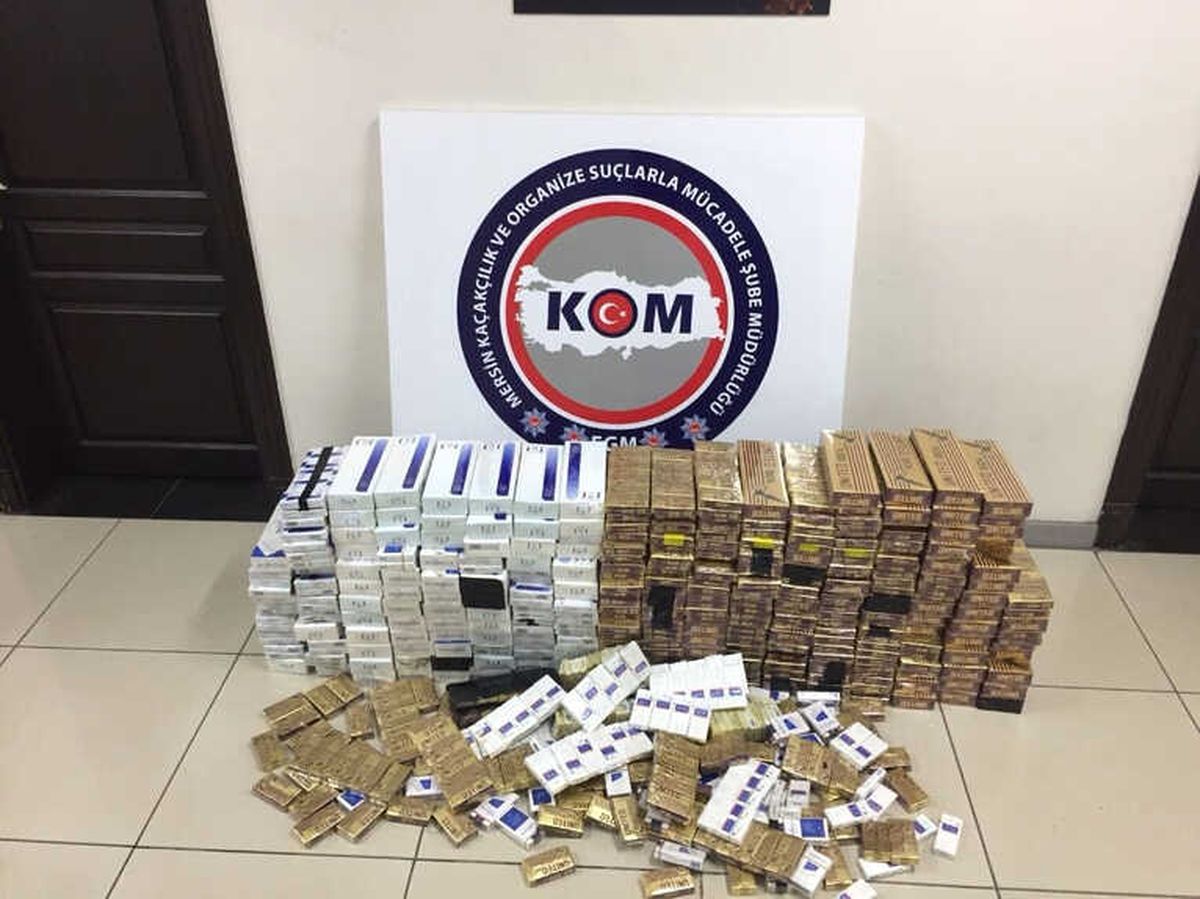 Mersin\'de 2 Bin 340 Paket Gümrük Kaçağı Sigara Ele Geçirildi