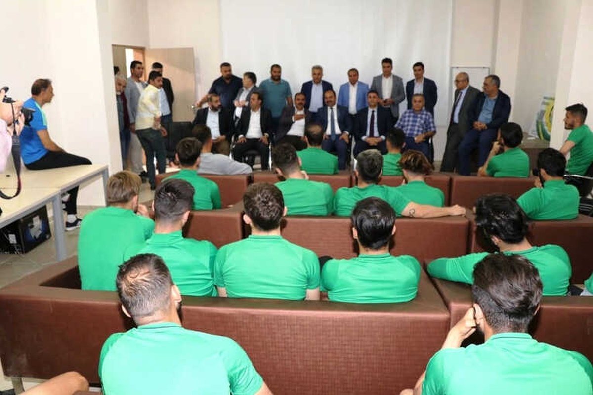 Şanlıurfaspor\'a Gümüşhanespor Maçı Öncesi Moral Ziyareti