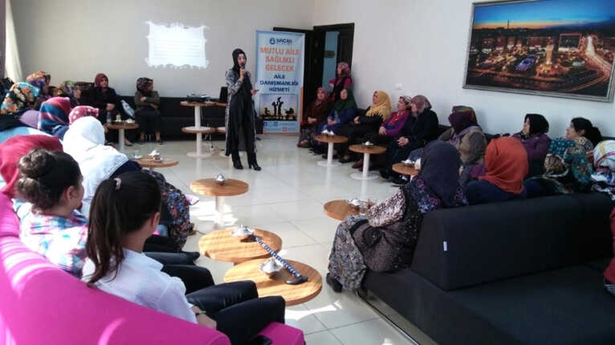 Sincan Belediyesi\'nde "Mutlu Aile Sağlıklı Gelecek" Seminerleri