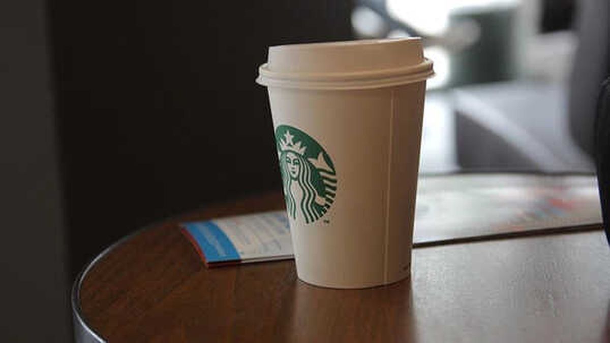 Starbucks ABD\'deki 8 Bin Mağazasını Yarım Günlüğüne Kapatacak