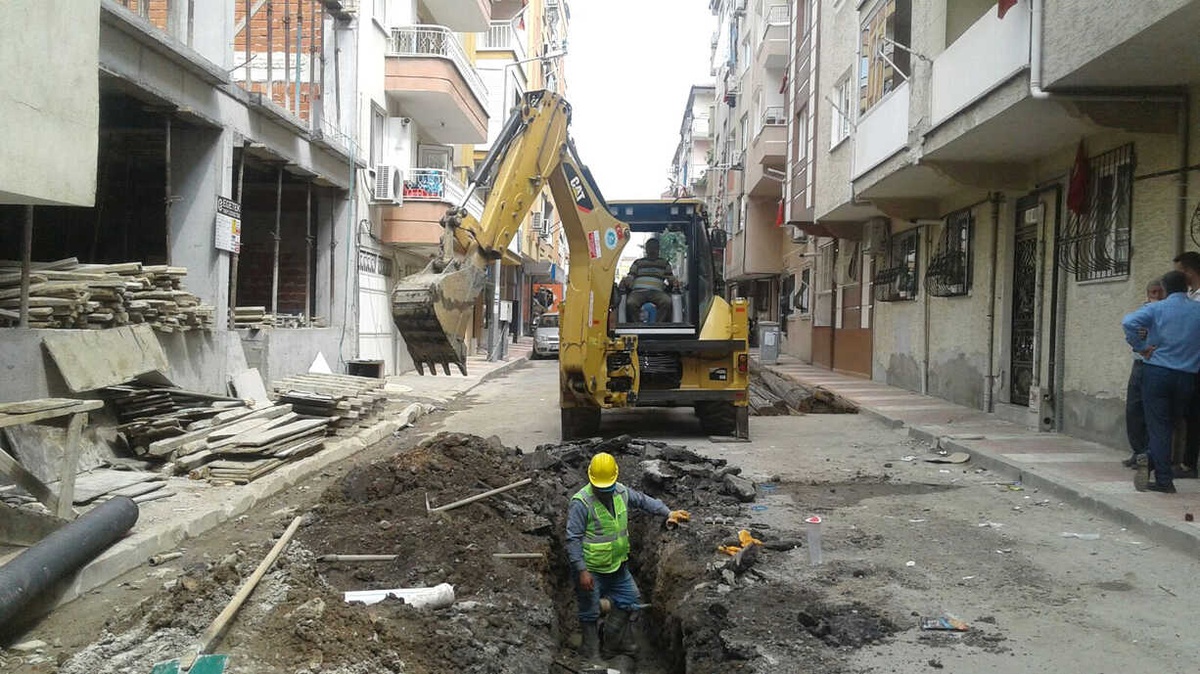 Tevfikiye Mahallesi\'nde Ana Kanalizasyon Hattı Yenileniyor!