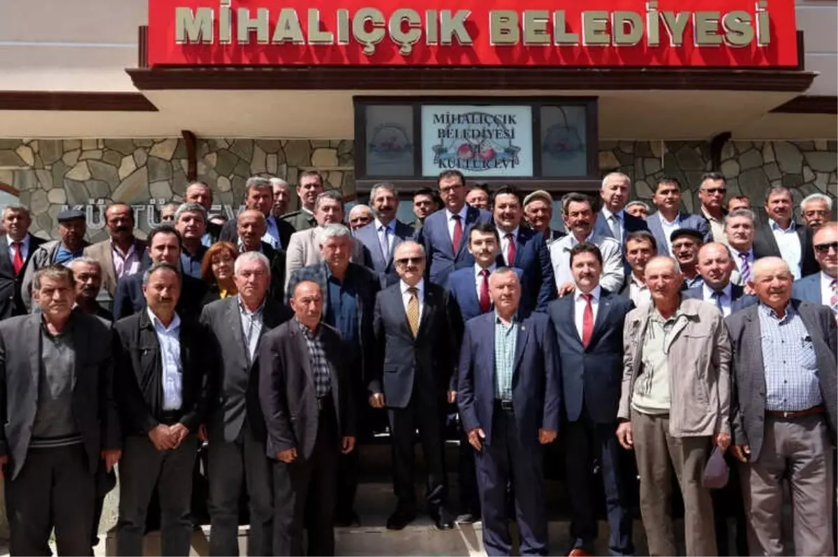 Vali Çakacak, Mihalıççık İlçe Muhtarlarıyla Bir Araya Geldi