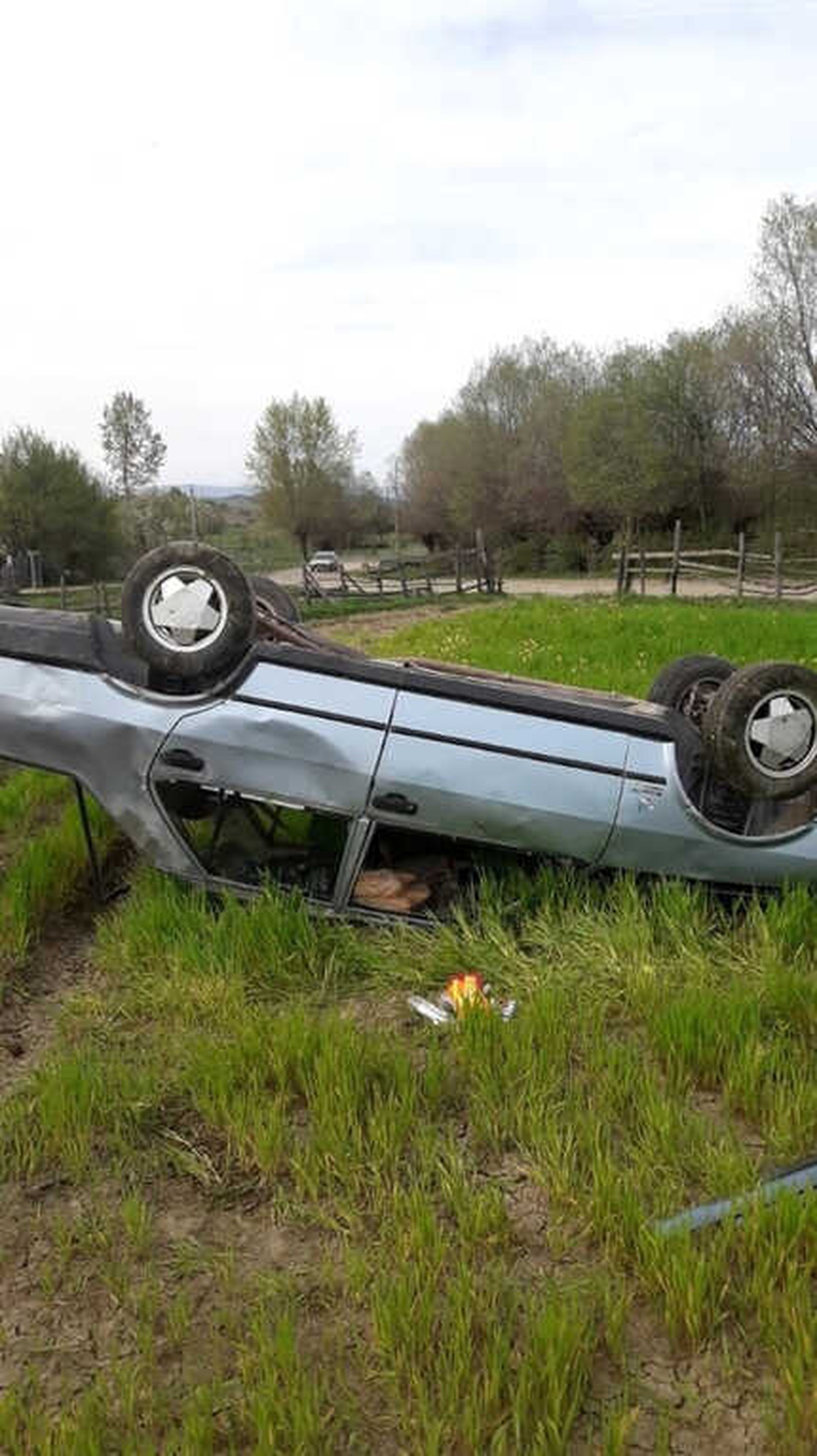 Yoldan Çıkan Otomobil, Tarlaya Uçtu