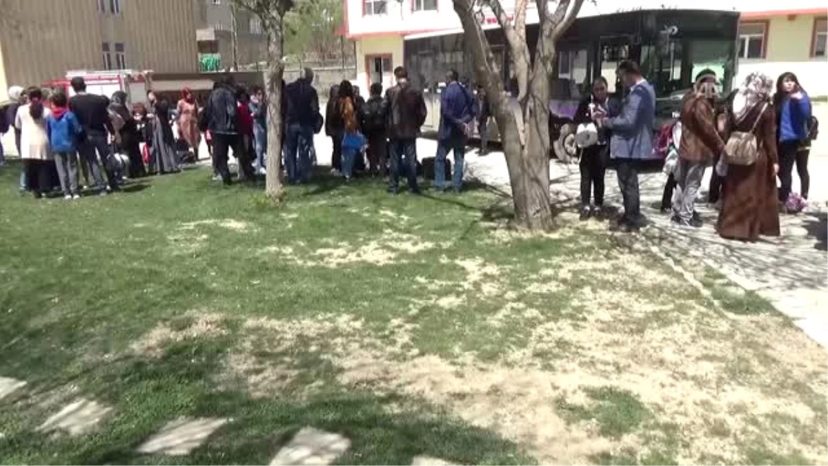 Yüksekovalı 75 Öğrenci Ankara, İstanbul ve Düzce\'yi Gezecek
