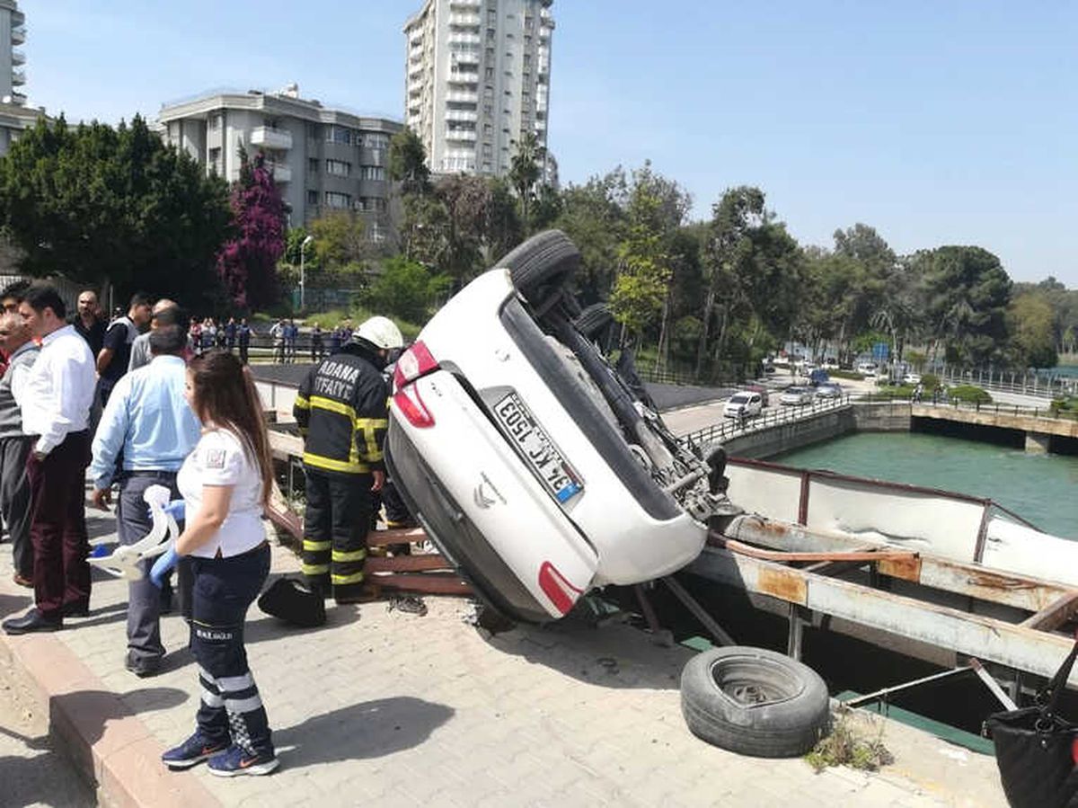 Adana\'da Trafik Kazası: 1 Yaralı