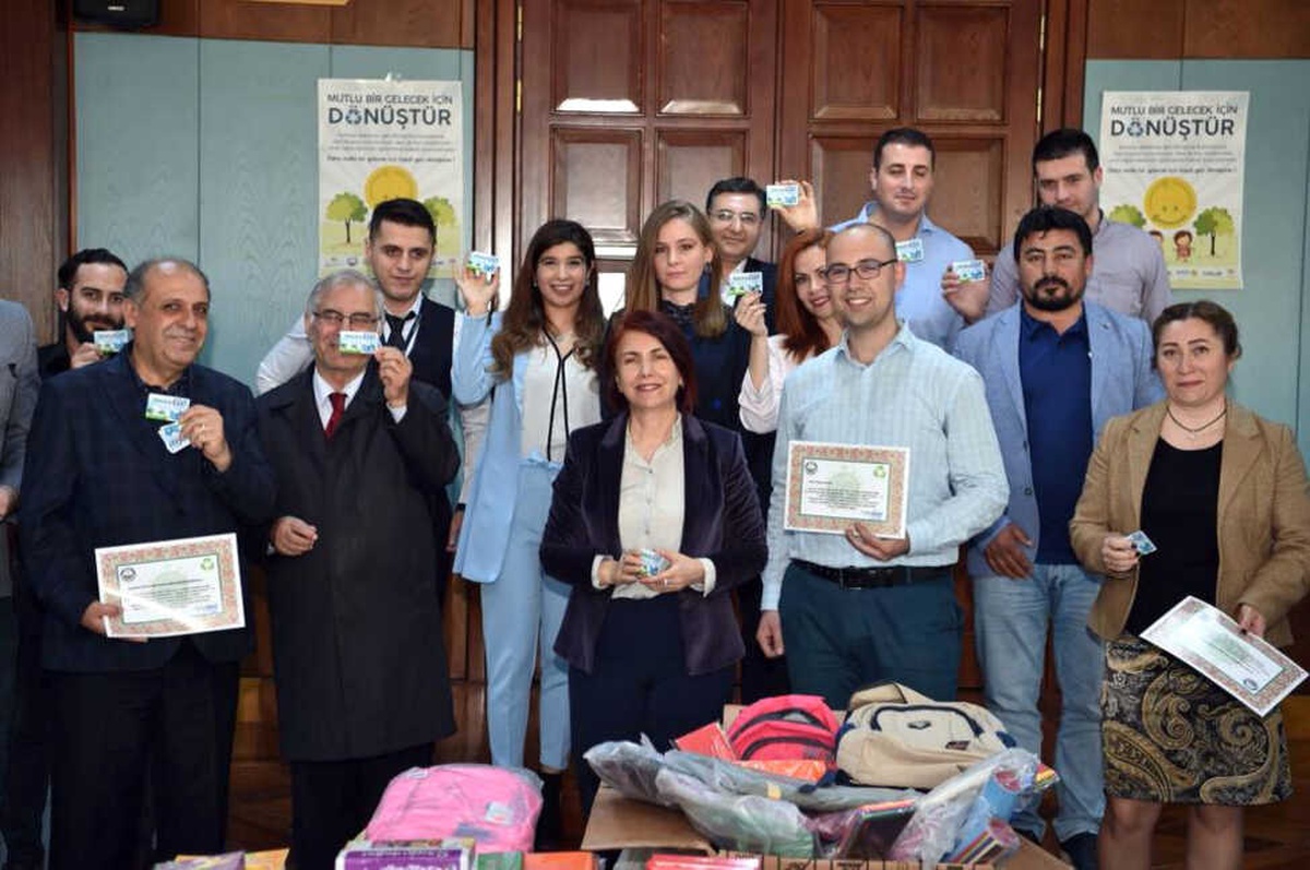 Avcılar Belediyesi\'nden Öğrencilere Destek