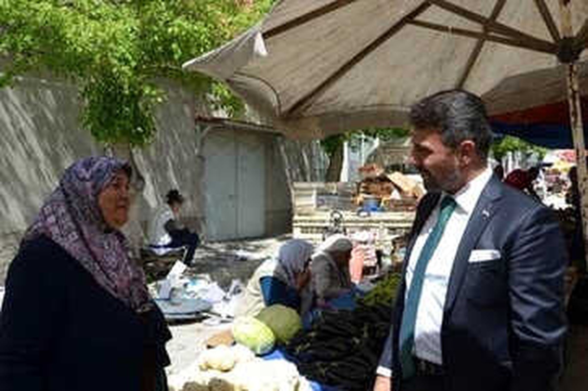 Baharla Birlikte Sivrihisar Pazar Tezgahları Şenlendi