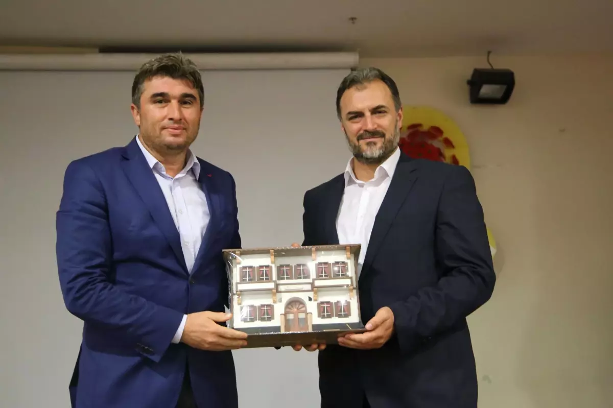 Başkan Tosun "Aile ve Çocuk" Konulu Konferansa Katıldı