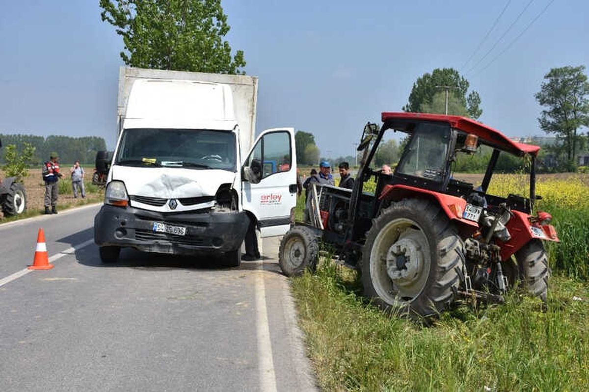 Devrilen Traktörün Altında Kalan Sürücü Hayatını Kaybetti