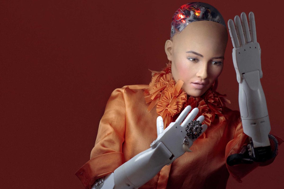 Dünyaca Ünlü Robot Sophia İlk Kez Türkiye\'de!
