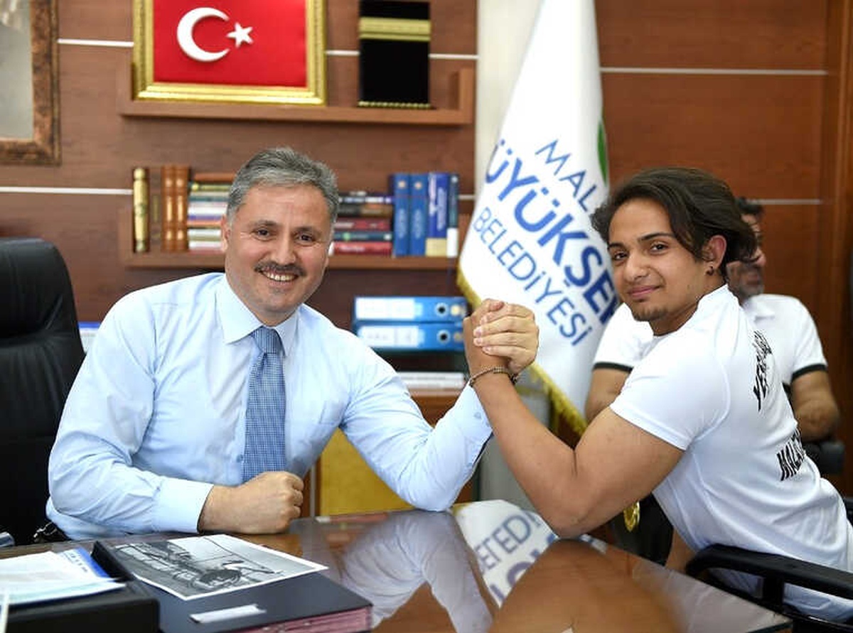 Engelli Sporculardan Çakır\'a Ziyareti