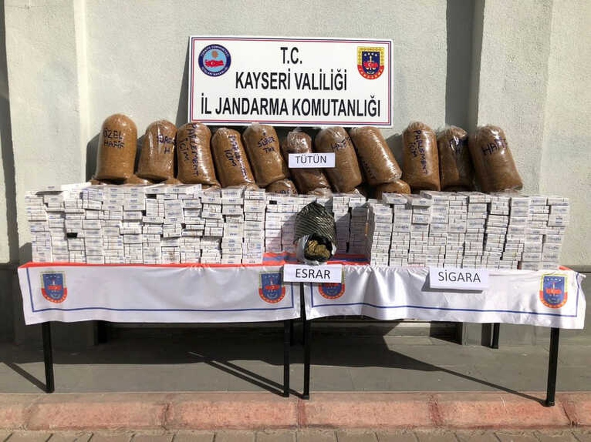 Jandarmadan Kaçak Sigara ve Tütün Operasyonu