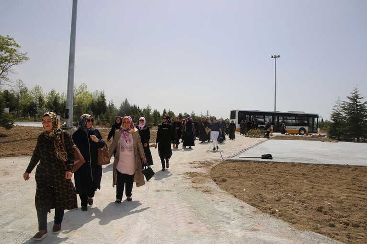 Karaman Belediyesinin Hanımlar İçin Düzenlediği Şehir Gezilere Devam Ediyor