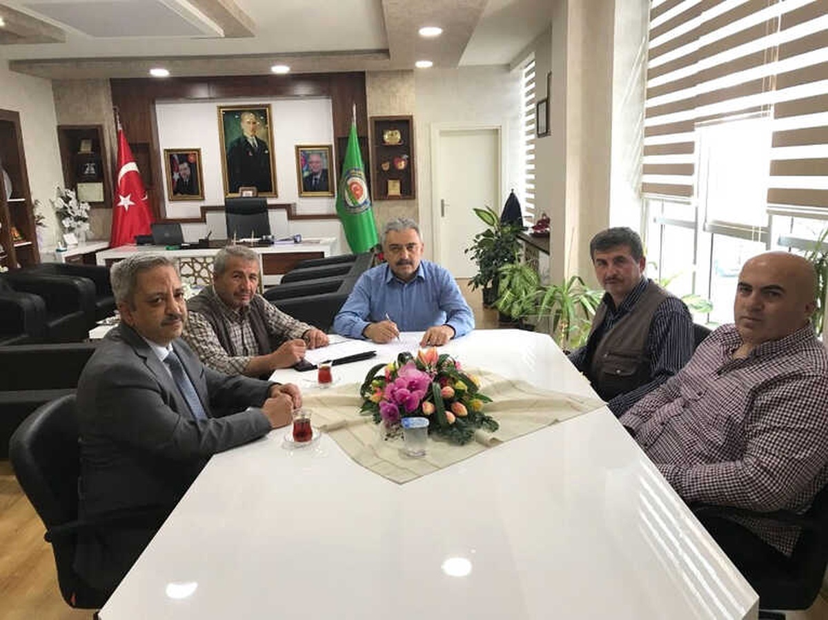 Karaman\'da Ziraat Odası, Üreticiye Makine ve Ekipman Sağlamaya Devam Ediyor