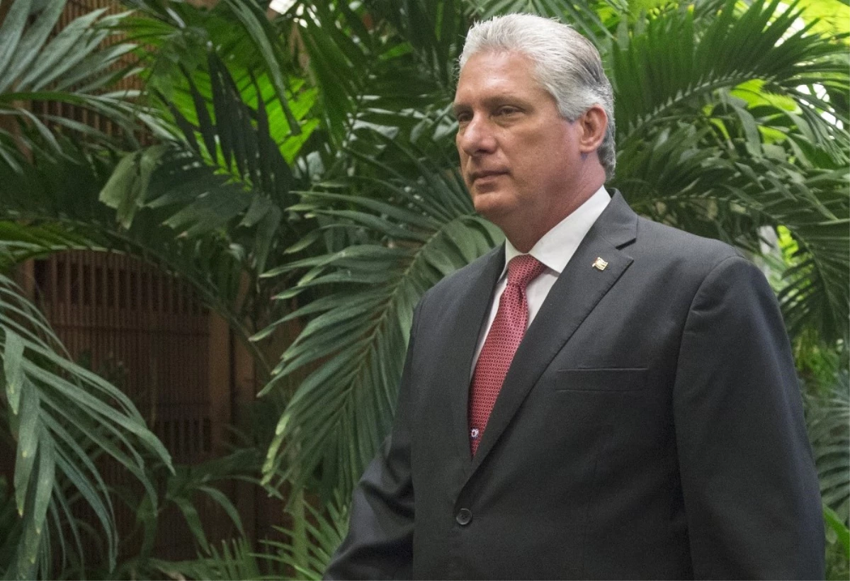 Küba\'nın Yeni Lideri Diaz-Canel Yemin Etti