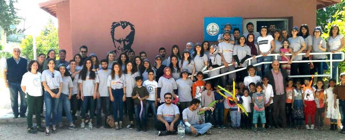 Okullarda \'Renksel Dönüşüm\' Devam Ediyor
