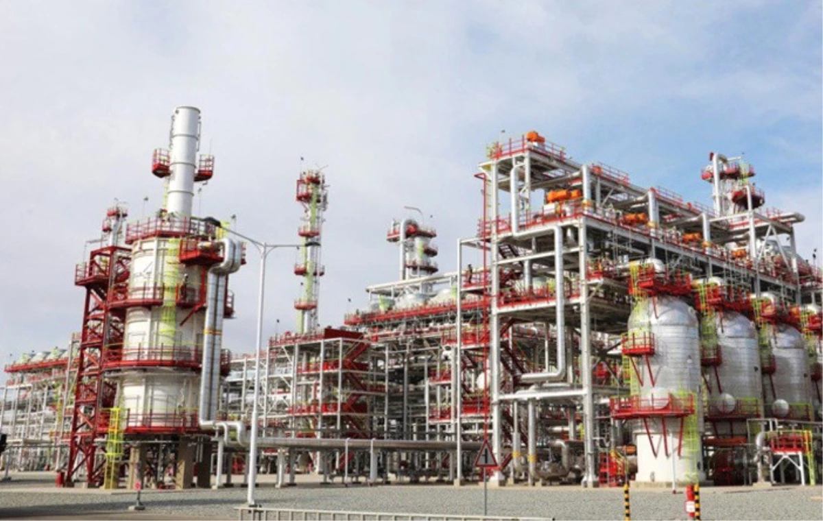 Rus Lukoil Şirketi Özbekistan\'da Gaz İşleme Tesisi Açtı