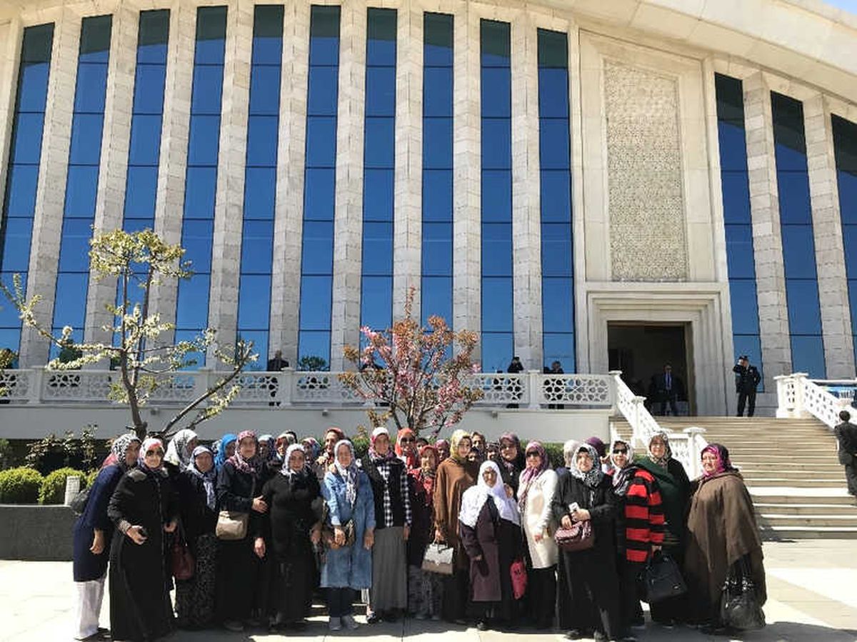 Sincanlı Hanımlar Moral Depoluyor