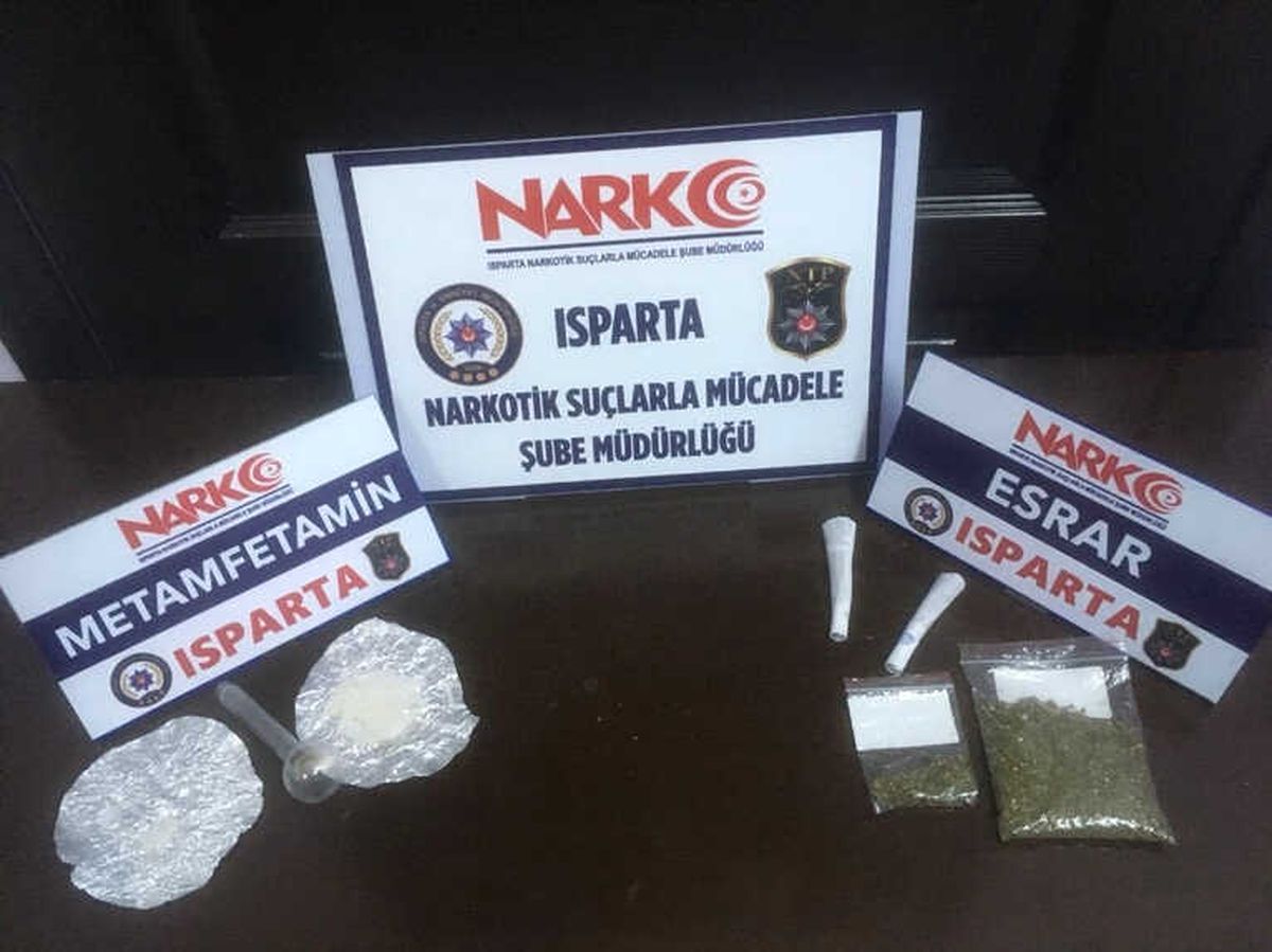 Şüphe Üzerine Durdurulan Araçtan Uyuşturucu Çıktı