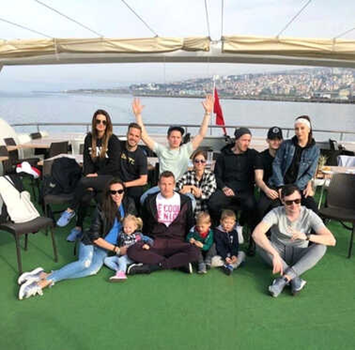 Trabzonspor\'un Yabancılarının Teknede Horon Keyfi
