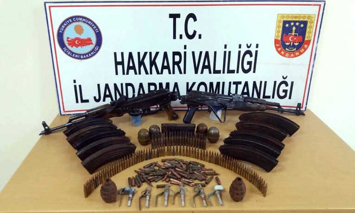 Yüksekova Kırsalında Silah ve Mühimmat Ele Geçirildi