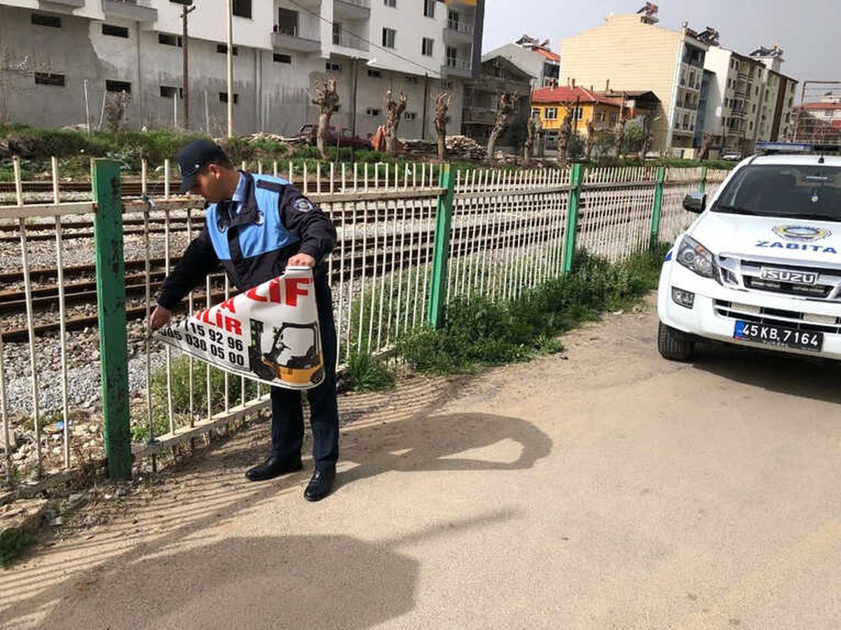 Zabıta Görüntü Kirliliğine İzin Vermiyor