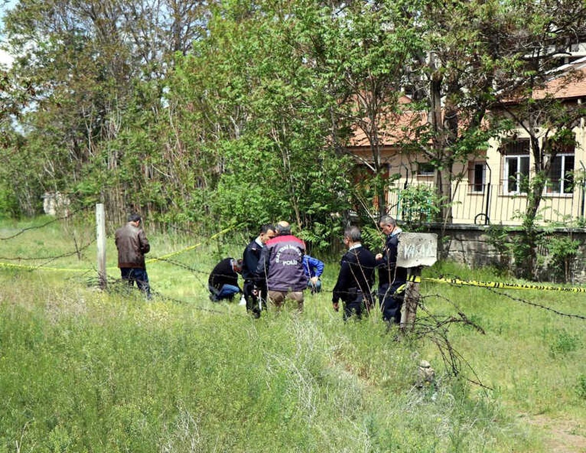 70 Yaşındaki Adam Tarlada Ölü Bulundu