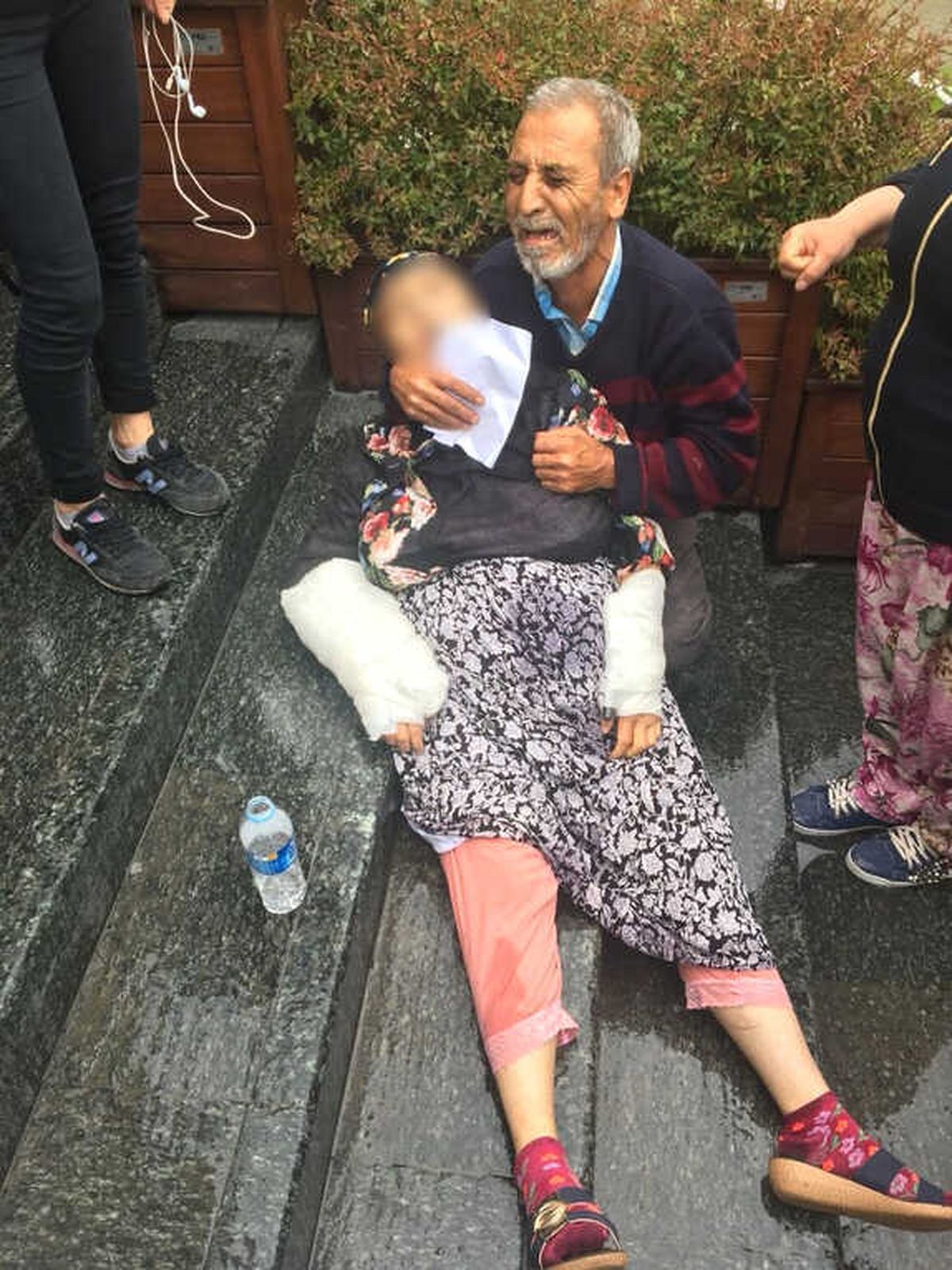 Adliyenin Merdivenlerinde Can Verdi