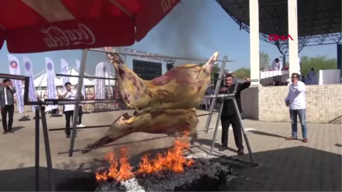 Afyonkarahisar-Vali Tutulmaz Dana Çevirmenin Yanması, Tanıtıma Katkı Yaptı