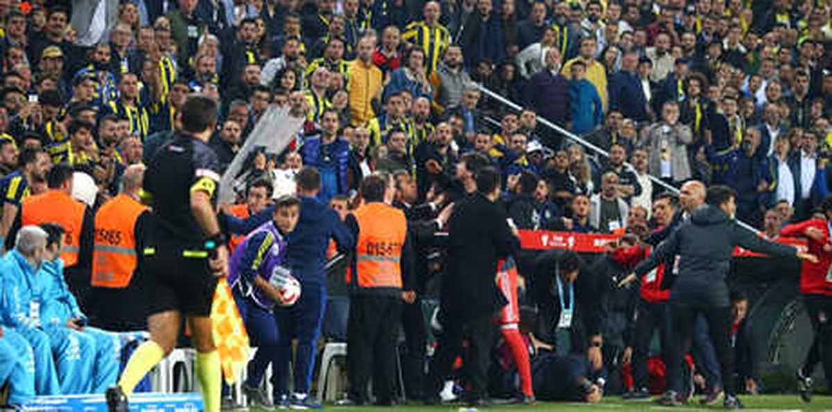 Beşiktaş\'ı Hükmen Mağlubiyetten Kurtaran Soru!
