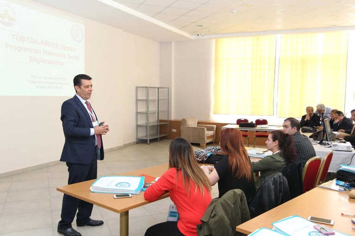 Beü\'de \'Tübitak Proje Eğitimi\' Başladı