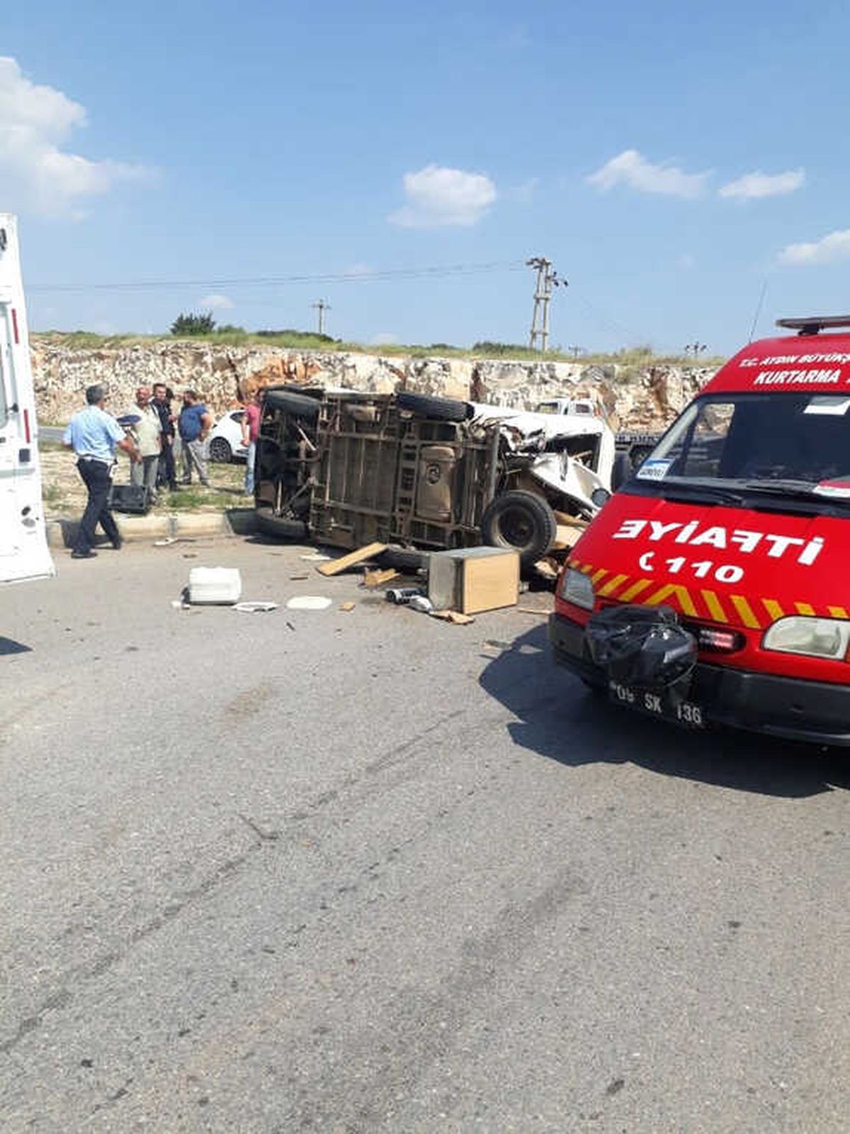 Didim\'de Trafik Kazası; 4 Yaralı