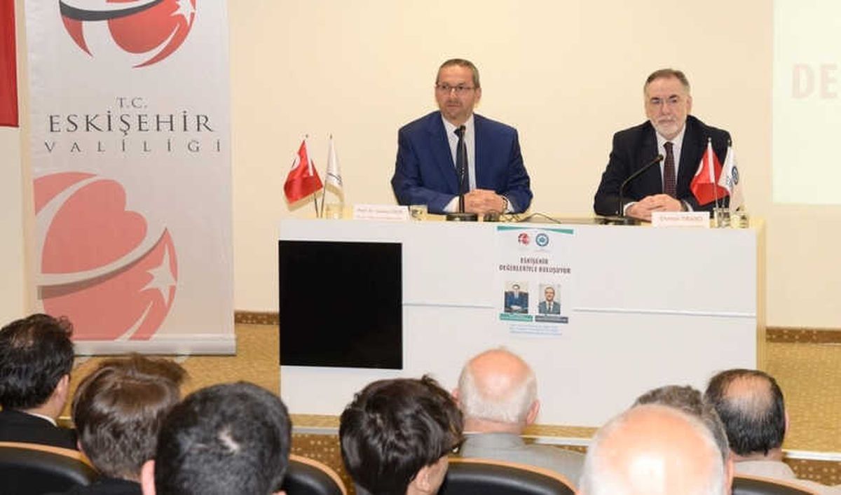 Esogü\'de \'Eskişehir Değerleriyle Buluşuyor\' Söyleşisi