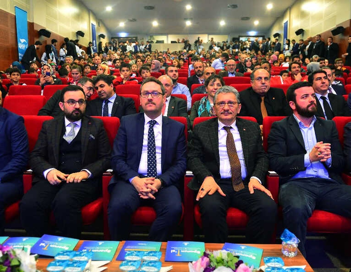 Geleceğin Şampiyonları \'Sporun T\'si\' ile Başakşehir\'de Yetişecek