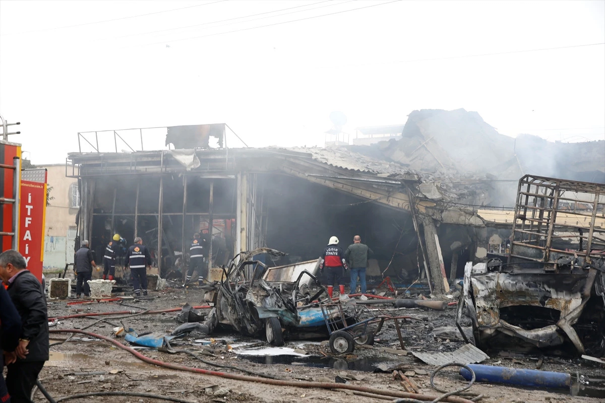 Güncelleme 2 - Iğdır Sanayi Sitesi\'nde Patlama: 1 Ölü, 13 Yaralı