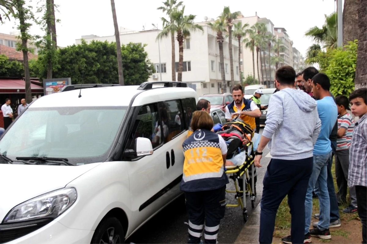 İskenderun\'da Zincirleme Trafik Kazası: 4 Yaralı