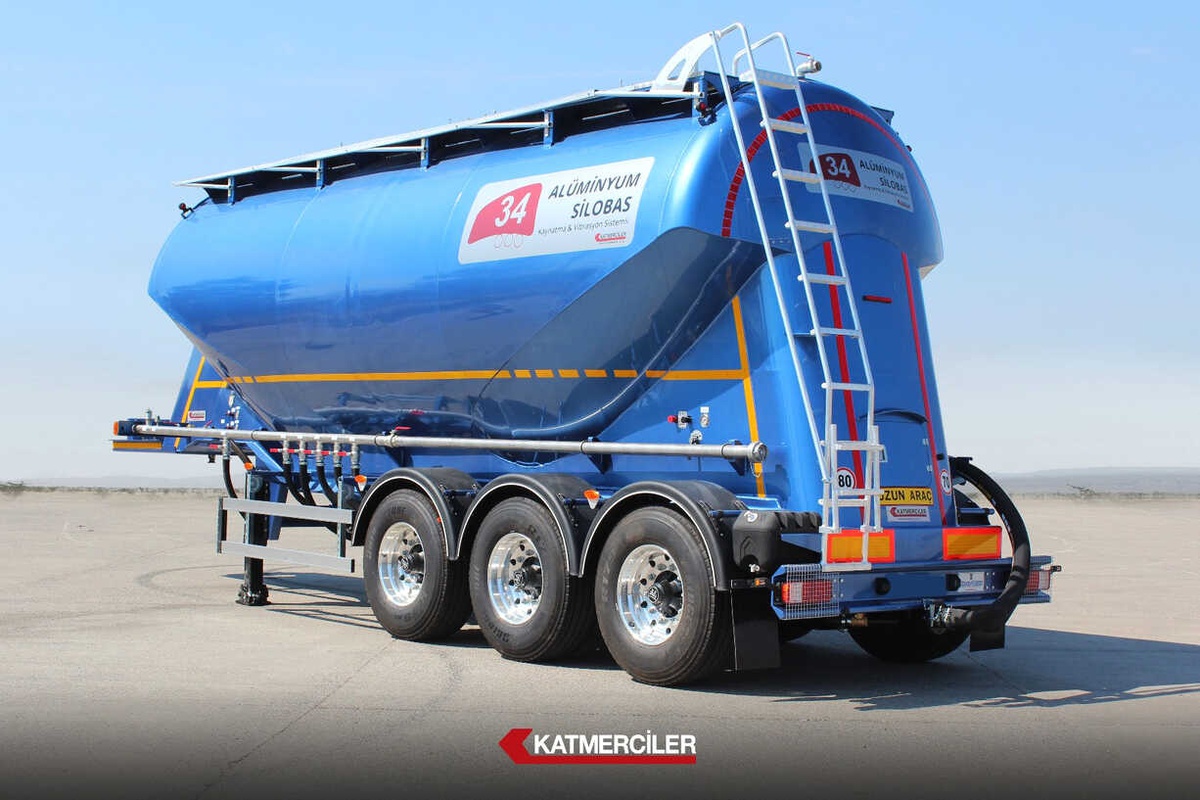 Katmerciler Silobas ve ADR\'li Tankeriyle Beton İzmir 2018 Fuarında