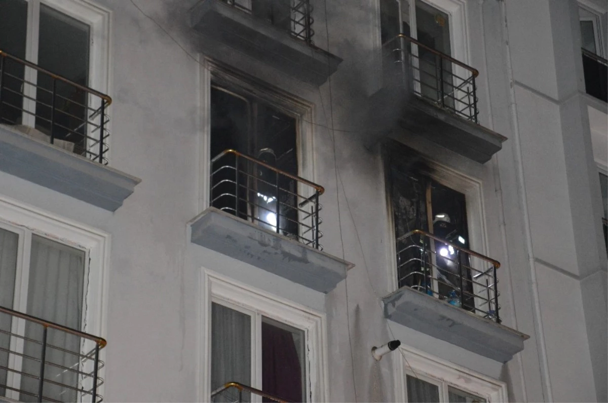 Kırıkkale\'de Öğrenci Apartında Yangın