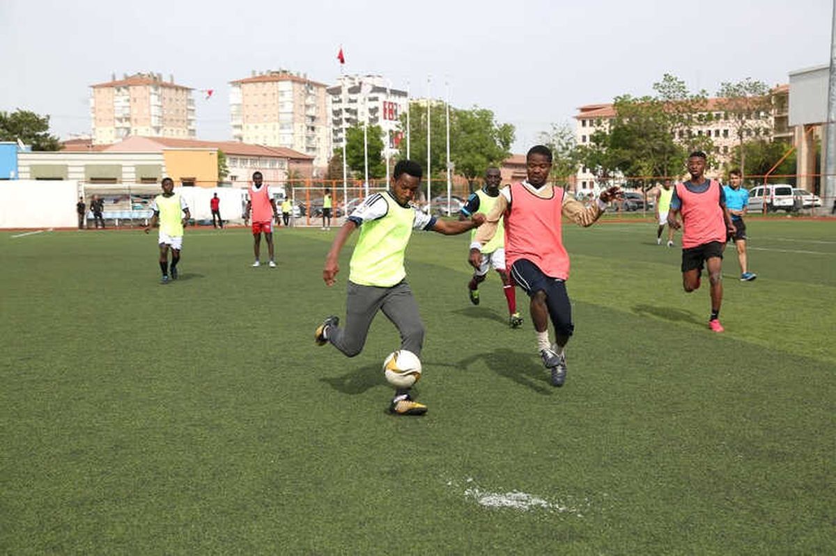 Konya\'ada Başkanlık Kupası 4. Uluslararası Öğrenci Futbol Turnuvası Başladı