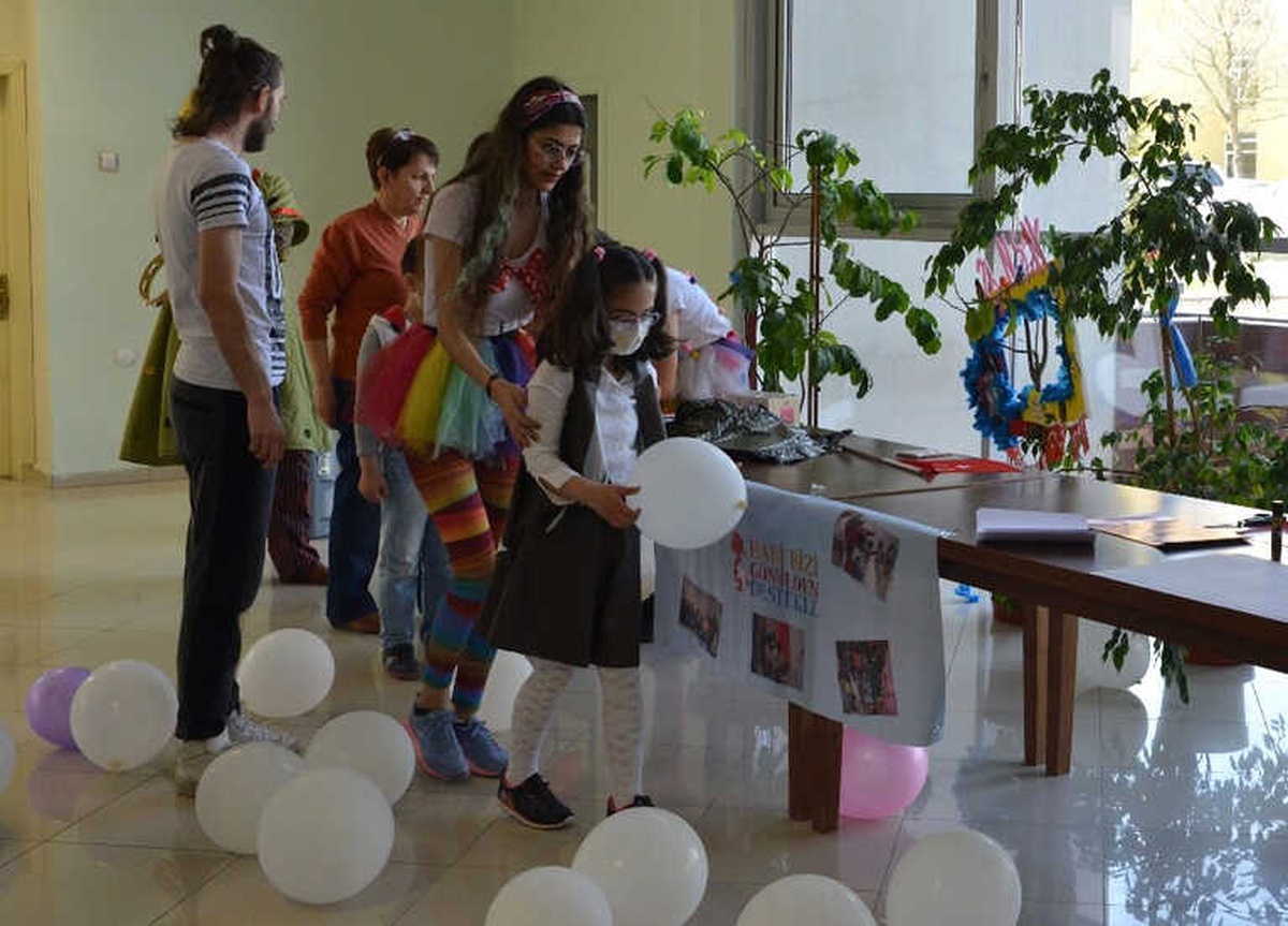 Lösemili Çocuklar 23 Nisan\'ı Kutladı