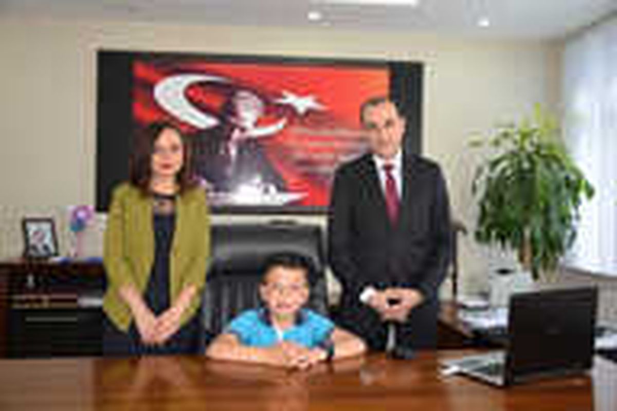 Minik Tuğrul Kaymakam Oldu