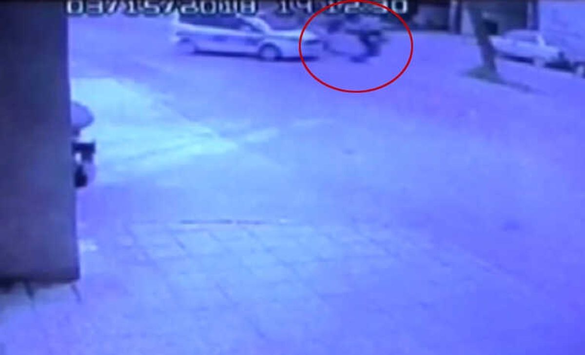 Polis Aracıyla Çarpışan Motosikletli Defalarca Takla Attı
