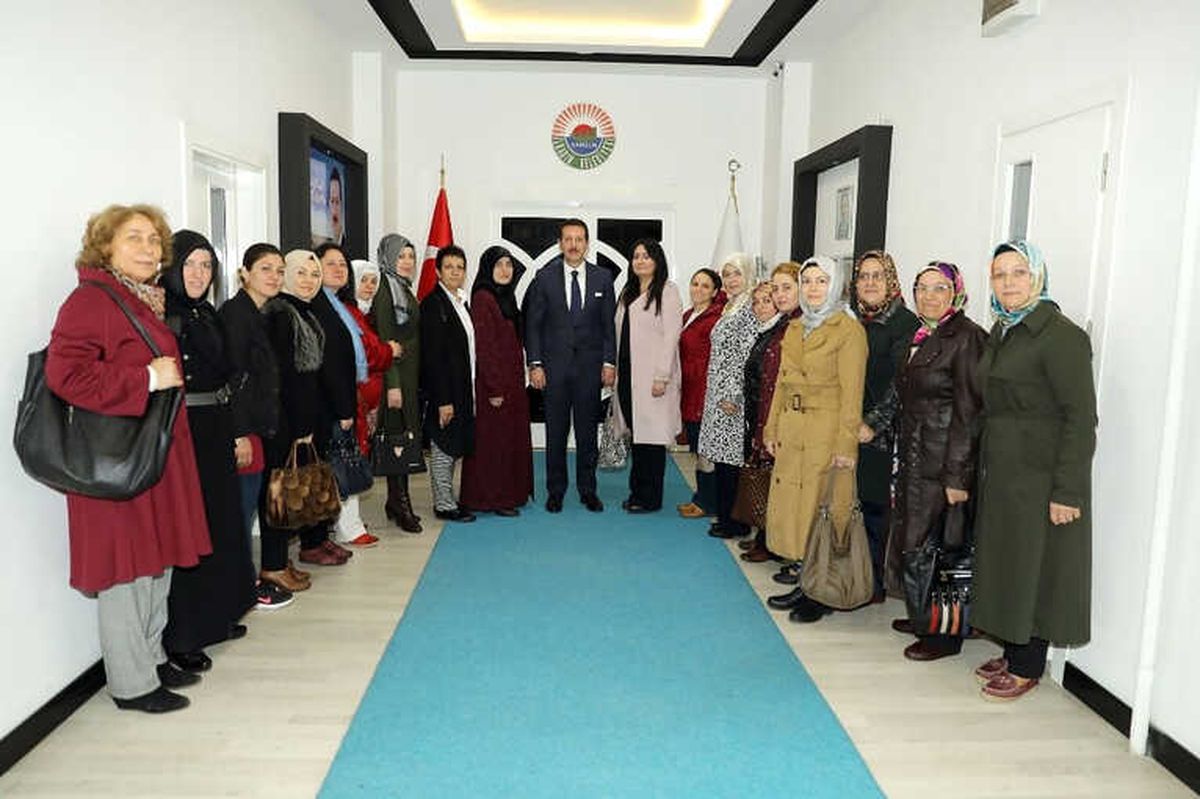 Tok: "Her Başarının Arkasında Kadın Var"