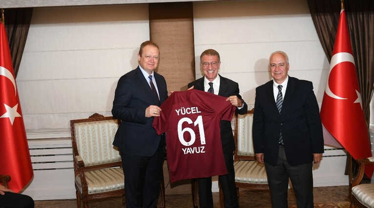 Trabzonspor\'un Yeni Başkanı ve Yöneticilerinden Ziyaretler