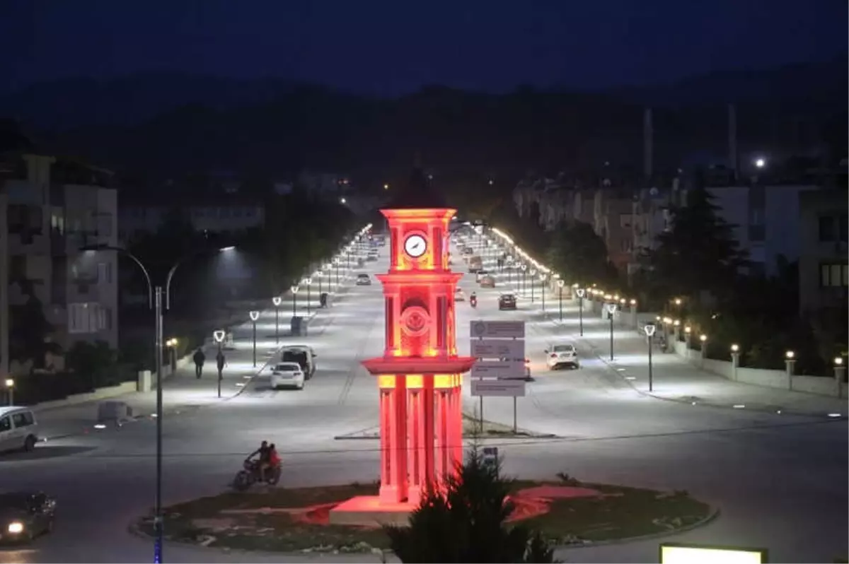 Turgutlu\'nun Fatih Caddesi Yepyeni Bir Kimliğe Büründü