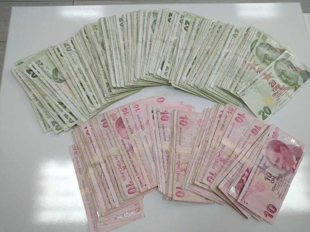 Yasa Dışı Bahisten Kazandığı Paraları Çekerken Yakalandı