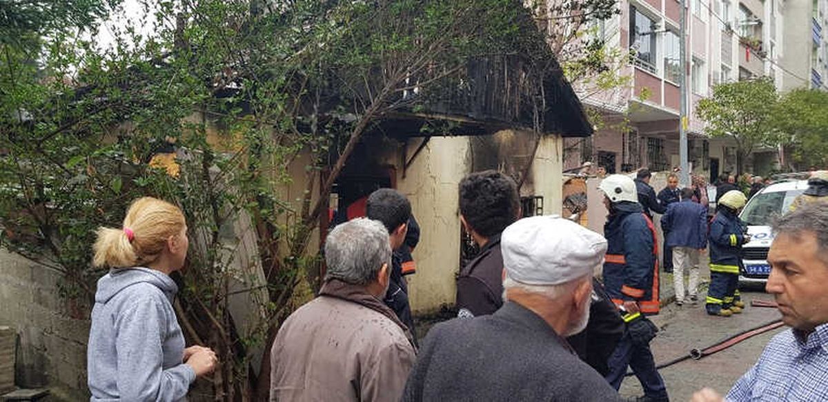 Yaşlı Çifti Yangın Ayırdı