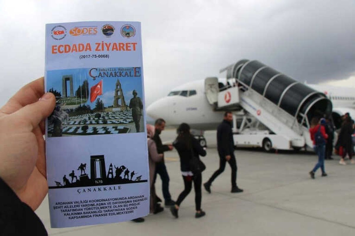 Ardahan\'da, 30 Öğrenci Çanakkale\'ye Gönderildi