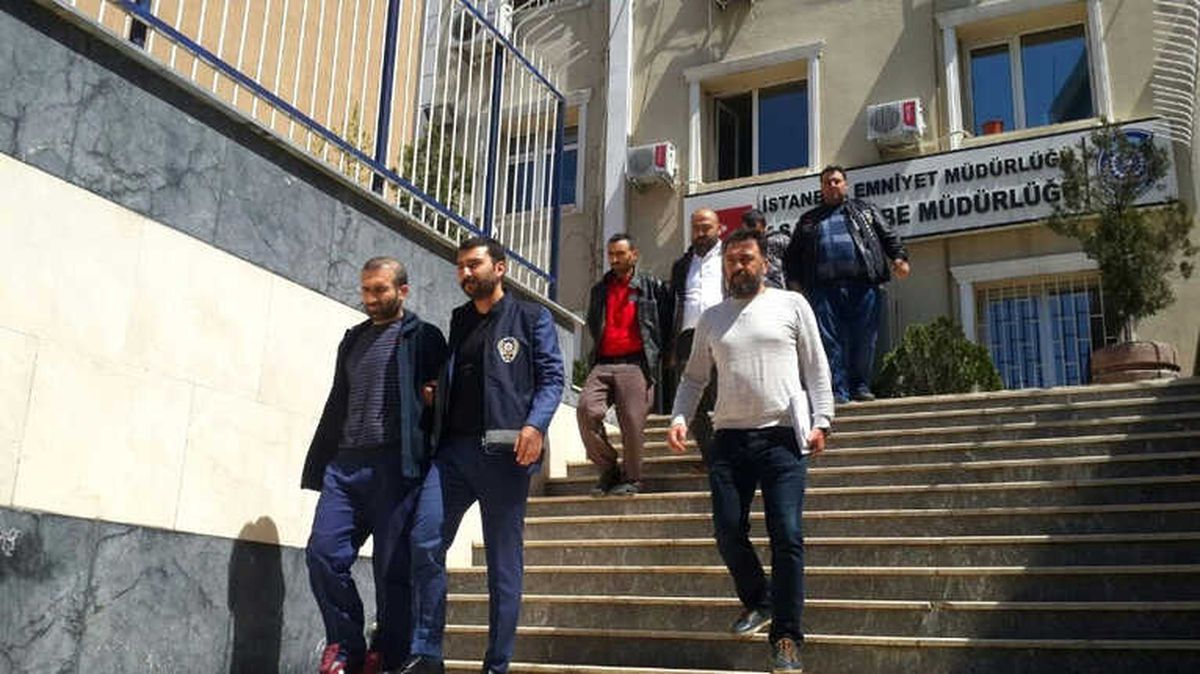 Avda Vurulan Gencin Ölümüyle İlgili Ağabeyi Tutuklandı